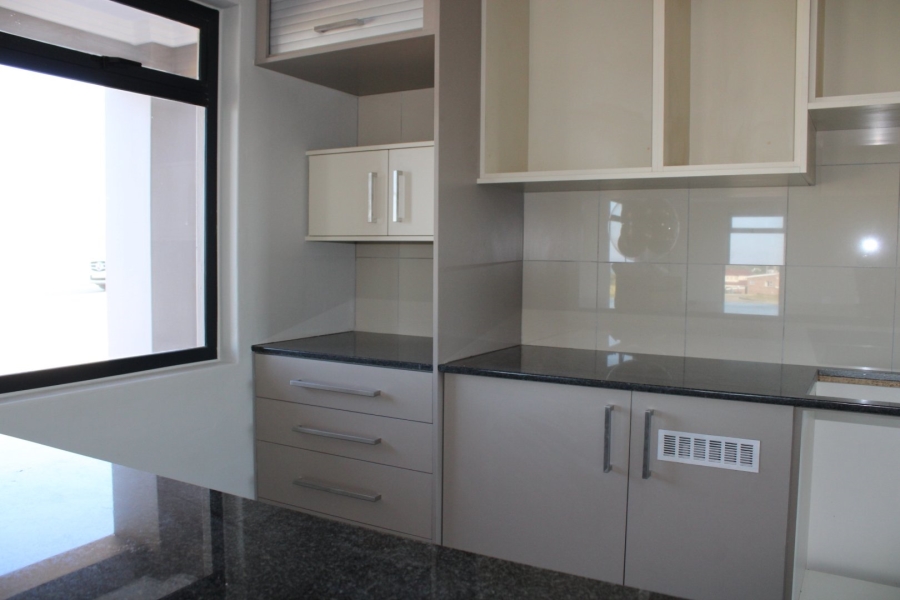 4 Bedroom Property for Sale in Kidds Beach Eastern Cape